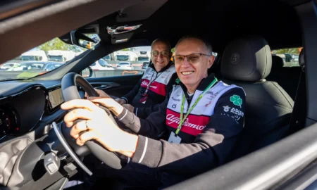 Ex-CEO da Stellantis sugere que marcas europeias podem ser compradas pela China