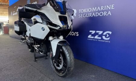 Como é a primeira BMW R 1300 RT feita no Brasil?