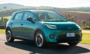 GAC Aion UT usa motor e espaço de SUV grande contra BYD Dolphin e Geely EX2 por R$ 139.990