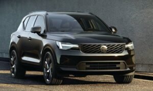Volvo XC40 2027 tem visual retocado e mantém motor a combustão